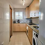 Two Bedroom To Rent In Carvajal Фуэнхирола