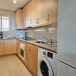 Апартаменты Two Bedroom To Rent In Carvajal Фуэнхирола