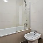 Two Bedroom To Rent In Carvajal Appartamento *