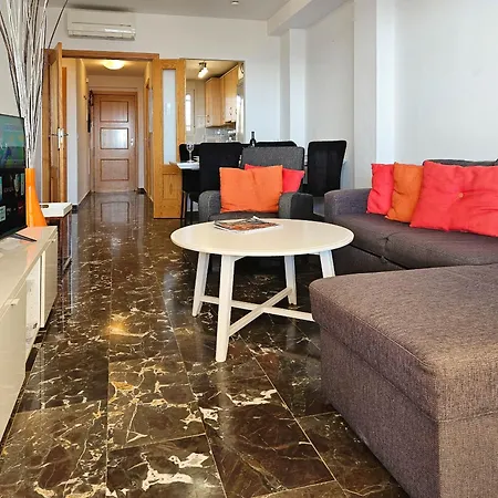 Two Bedroom To Rent In Carvajal Appartement Fuengirola
