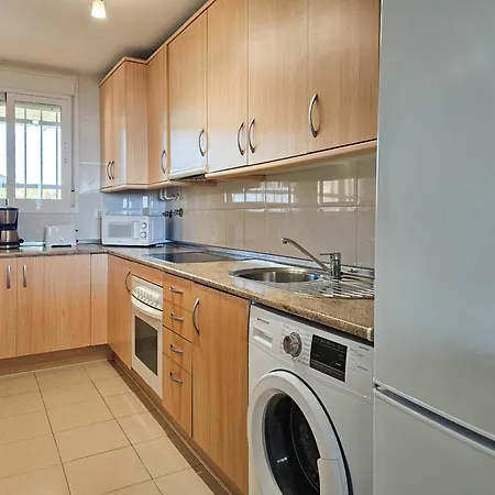 Apartamento Two Bedroom To Rent In Carvajal Fuengirola