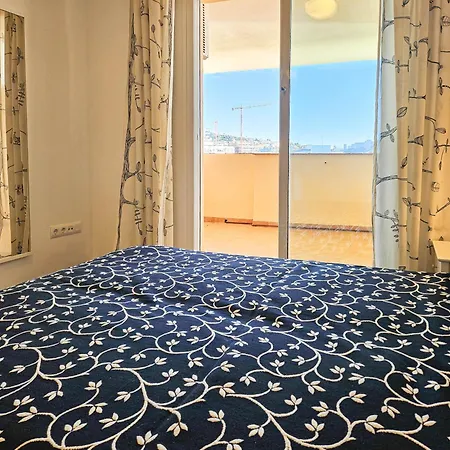 Apartamento Two Bedroom To Rent In Carvajal Fuengirola