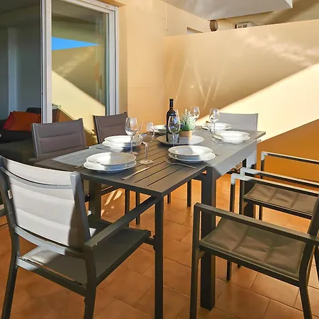 Two Bedroom To Rent In Carvajal Fuengirola