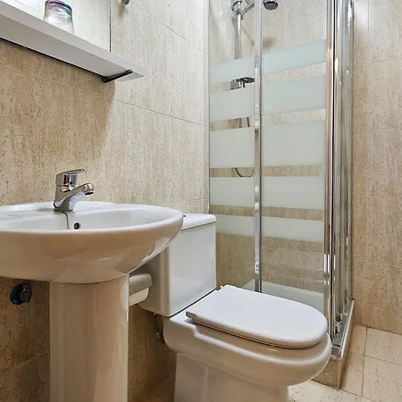 Two Bedroom To Rent In Carvajal * Fuengirola