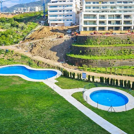 Two Bedroom To Rent In Carvajal 아파트