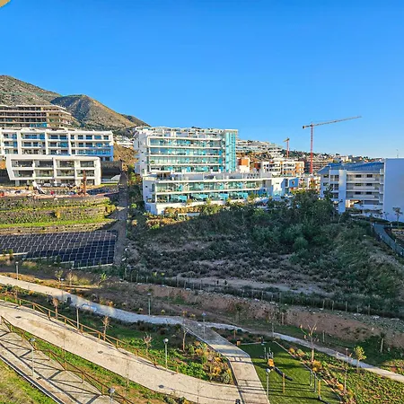 아파트 Two Bedroom To Rent In Carvajal 푸엔히롤라